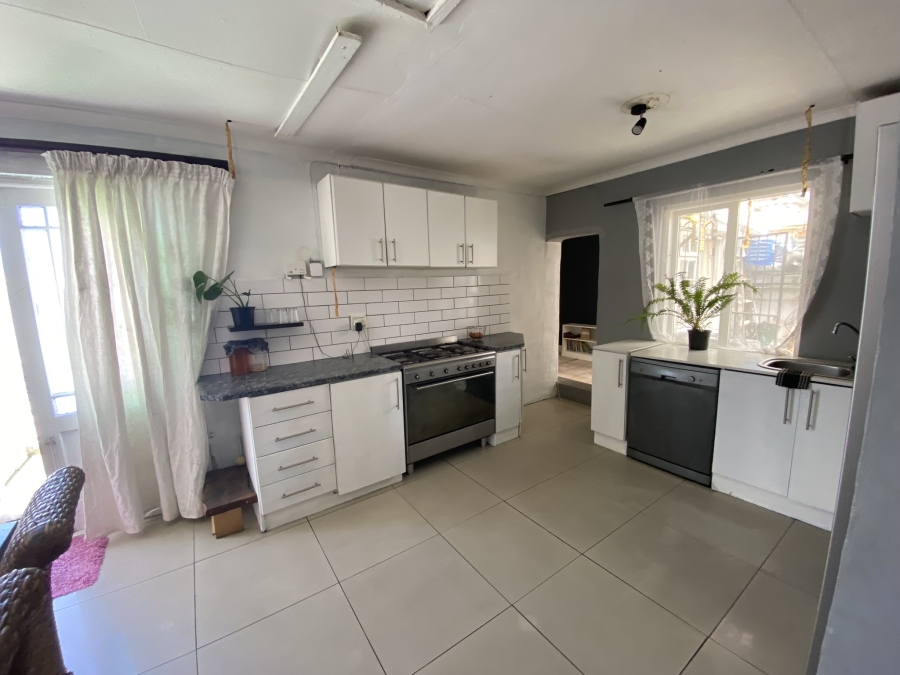 2 Bedroom Property for Sale in Pelican Park Western Cape